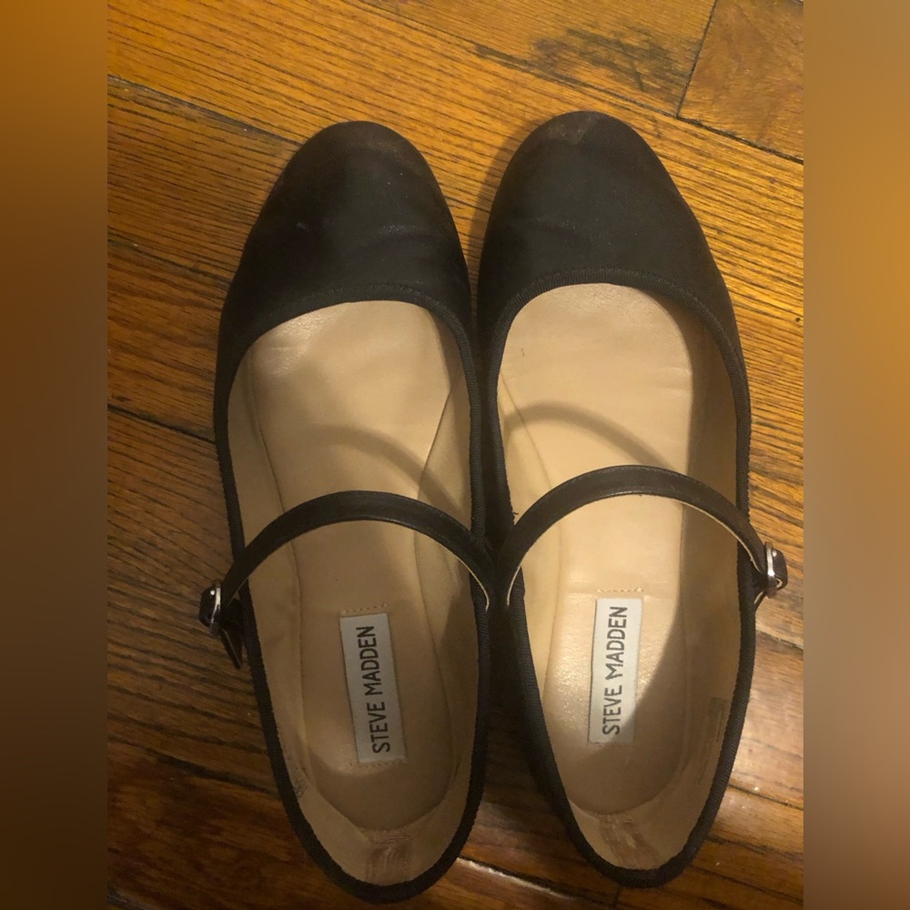 Steve madden black flat